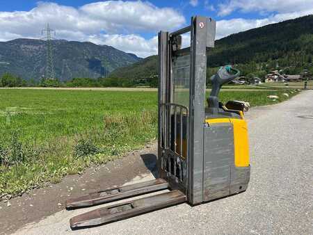 Stoccatori uomo a piedi 2016  Jungheinrich ERC 214 - 290ZT (4)