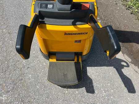 Stoccatori uomo a piedi 2016  Jungheinrich ERC 214 - 290ZT (6)
