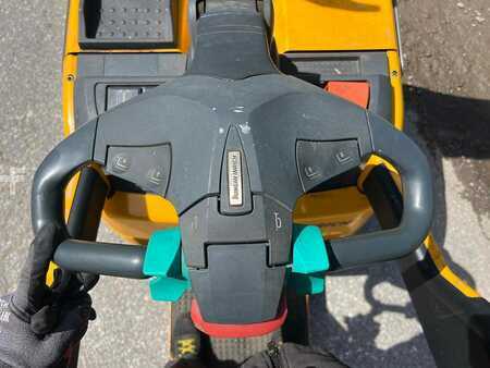 Stoccatori uomo a piedi 2016  Jungheinrich ERC 214 - 290ZT (7)
