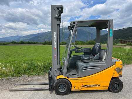 Carrelli elettrici 4 ruote 2020  Jungheinrich EFG 320 - 550DZ (2)