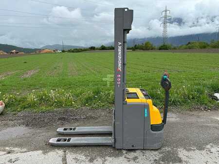 Stoccatori 2020  Jungheinrich EJC 214z - 535DZ (5)