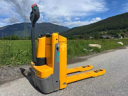 Niederhubwagen 2023  Jungheinrich EJE 116i (1)