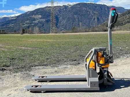 Transpallet elettrici 2021  Jungheinrich AME 13 (5)