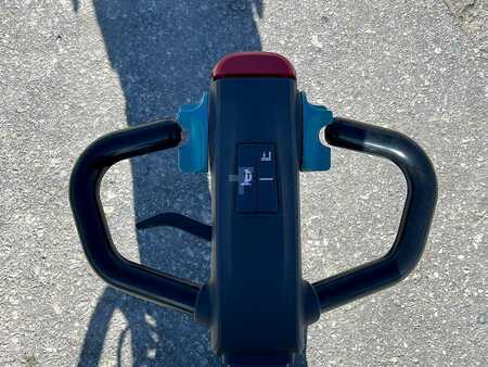 Transpallet elettrici 2021  Jungheinrich AME 13 (6)