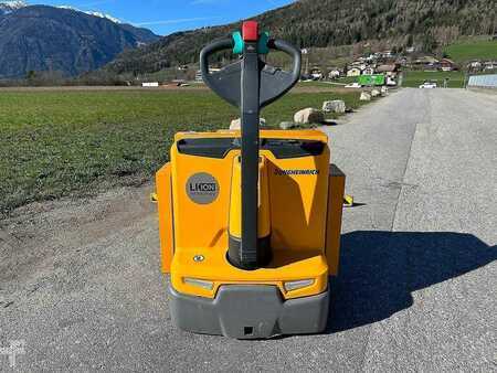 Nízkozdvižný vozík 2019  Jungheinrich EJE 225i (3)
