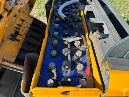 Stoccatori uomo a piedi 2016  Jungheinrich ECE 225 - 2400mm (9)