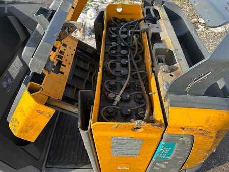 Stoccatori uomo a piedi 2016  Jungheinrich ECE 225 - 2400mm (9)