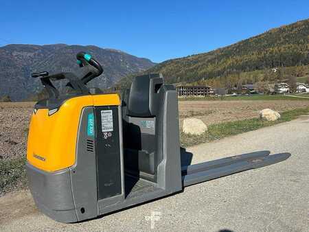 Stoccatori uomo a piedi 2015  Jungheinrich ECE 225 - 2400mm (1)