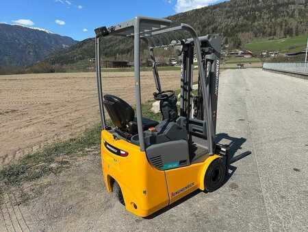 Chariots électriques à 3 roues 2022  Jungheinrich EFG 110k - 450DZ (4)