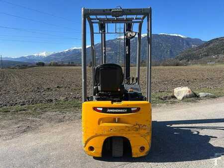 Carrelli elettrici 3 ruote 2021  Jungheinrich EFG 110 - 360ZZ (3)