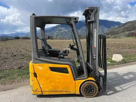 Carrelli elettrici 3 ruote 2017  Jungheinrich EFG 216ki - 500DZ (5)