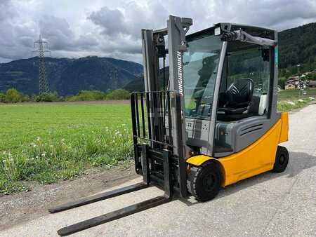 Carrelli elettrici 4 ruote 2018  Jungheinrich EFG 316 - 300ZT (1)