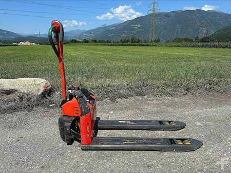 Transpallet elettrici 2019  Linde MT12 (2)