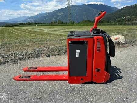 Stoccatori uomo a piedi 2020  Linde T20AP (5)