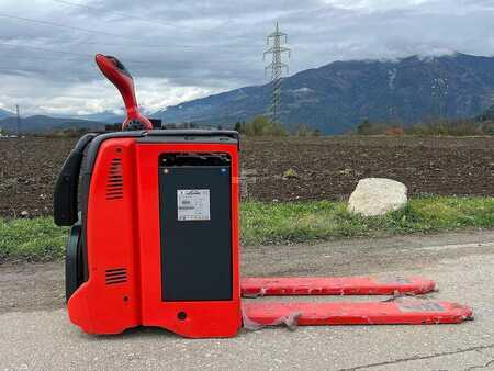 Stoccatori uomo a piedi 2020  Linde T20 AP (2)