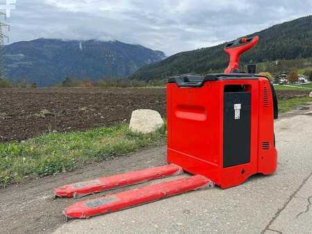 Stoccatori uomo a piedi 2020  Linde T20 AP (4)