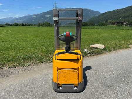 VZV s plošinou pro řidiče 2017  Jungheinrich ERC 214z - 469DZ (3)