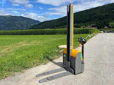 Hochhubwagen 2021  Jungheinrich EMC 105 - 200E (4)