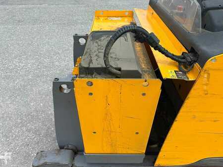 Carretilla retráctil 2019  Jungheinrich ETV 318 - 1112DZ (8)