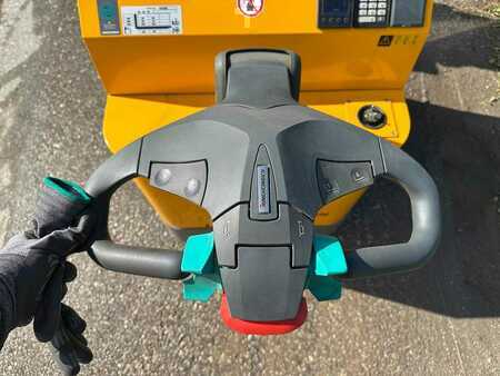 Stacker pedestre 2023  Jungheinrich EJG 212 - 470DZ (6)