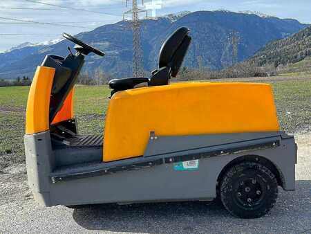 Rebocador 2018  Jungheinrich EZS 570i (2)