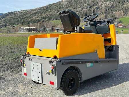 Rebocador 2018  Jungheinrich EZS 570i (4)