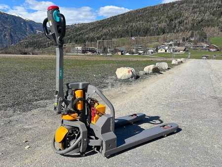 Nízkozdvižný vozík 2021  Jungheinrich AME 13 (1)