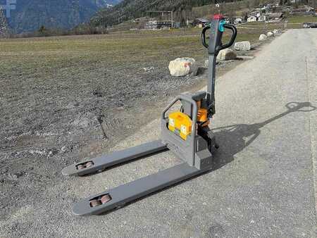 Nízkozdvižný vozík 2021  Jungheinrich AME 13 (4)