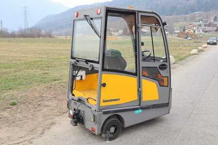 Tahač 2018  Jungheinrich EZS 590i (4)