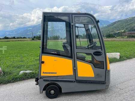 Tahač 2018  Jungheinrich EZS 590 (5)