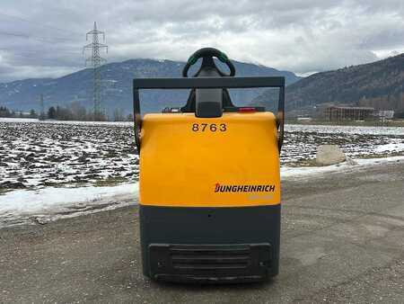 VZV s plošinou pro řidiče 2014  Jungheinrich ECE 220 (3)