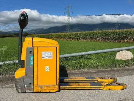 Lavansiirtovaunu 2021  Jungheinrich EJE 225 (2)