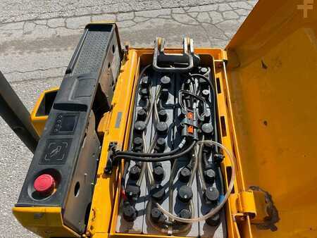 Lavansiirtovaunu 2021  Jungheinrich EJE 225 (8)