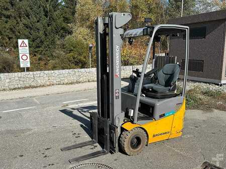 Carrelli elettrici 3 ruote 2019  Jungheinrich EFG 110k - 500DZ (1)