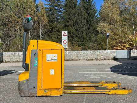 Lavansiirtovaunu 2021  Jungheinrich EJE 225 (2)