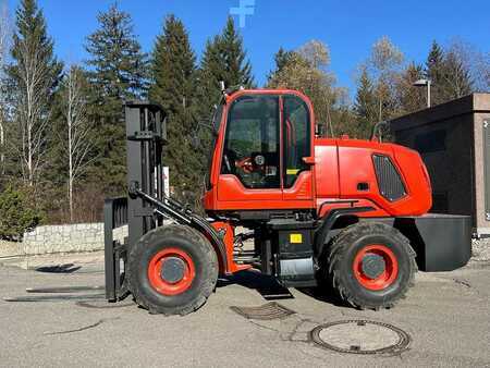 Dieseltrukki 2025  Plus Power T30A1 (2)