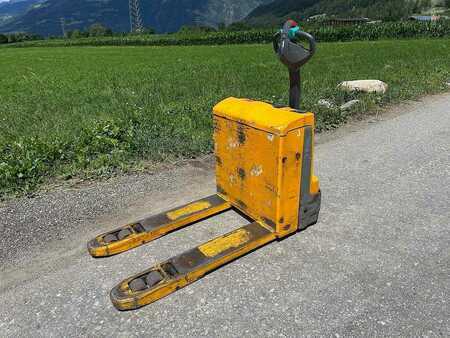 Transpallet elettrici 2017  Jungheinrich EJE 118i (4)