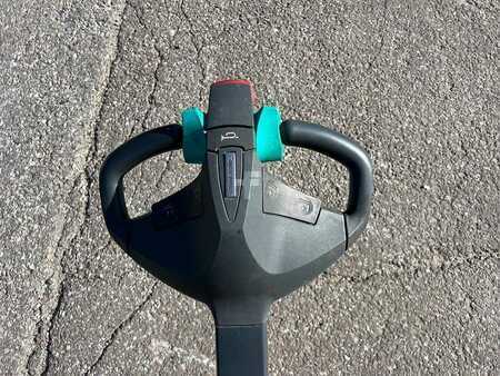 Niederhubwagen 2021  Jungheinrich EJE 225 (6)