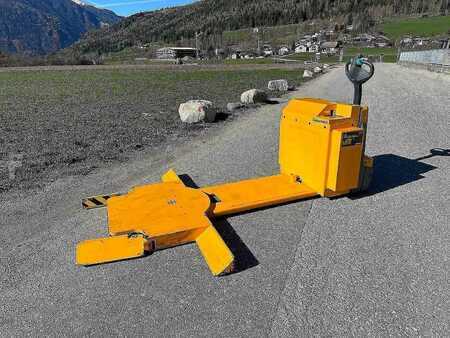 Niederhubwagen 2019  Jungheinrich EJE 225i (4)