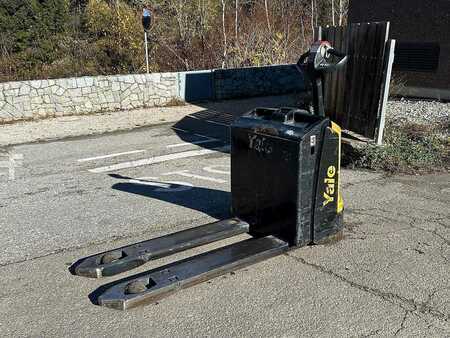 Nízkozdvižný vozík 2021  Yale MP18 (4)