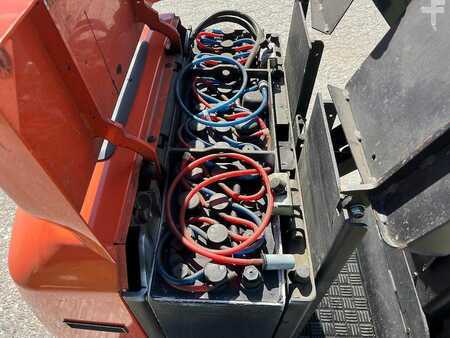 Stacker de condutor em pé 2015  Toyota 8L0P25P - 2400mm (8)