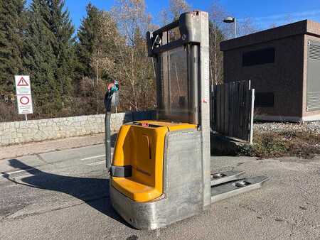 Stacker pedestre 2016  Jungheinrich EJC 212 - 430DZ (1)