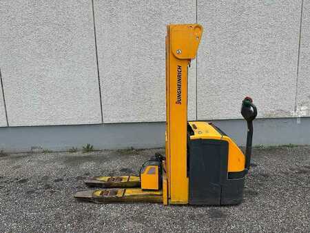 Stoccatori 2011  Jungheinrich EJC 230 - 250ZT (5)