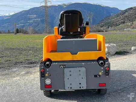 Tahač 2018  Jungheinrich EZS 570i (3)