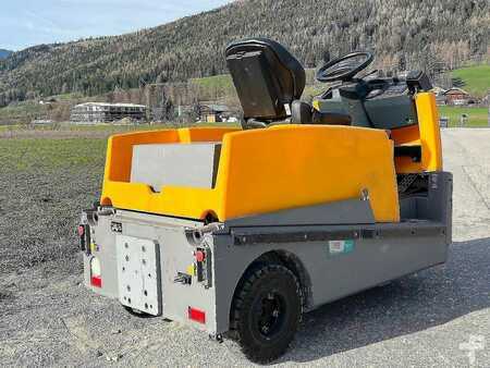 Tahač 2018  Jungheinrich EZS 570i (4)