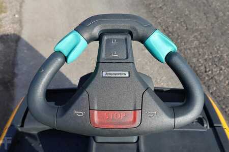 Schlepper 2017  Jungheinrich EZS 350 (7)