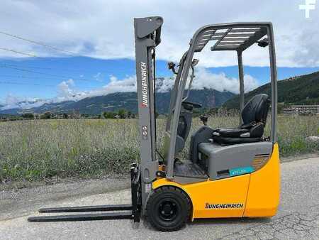 3-wiel elektrische heftrucks 2022  Jungheinrich EFG 110k - 500DZ (2)