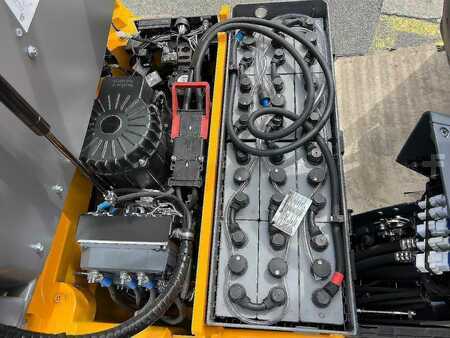 3-wiel elektrische heftrucks 2022  Jungheinrich EFG 110k - 500DZ (9)