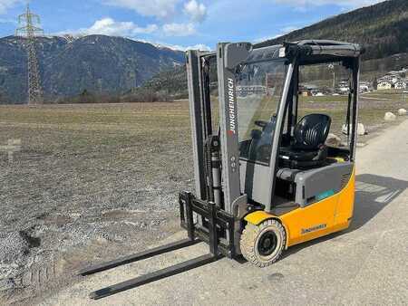 El Truck - 3-hjul 2022  Jungheinrich EFG 113 - 310ZZ (1)