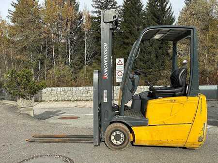 Sähkö - 3 pyör 2001  Jungheinrich EFG DF15 - 360ZT (2)